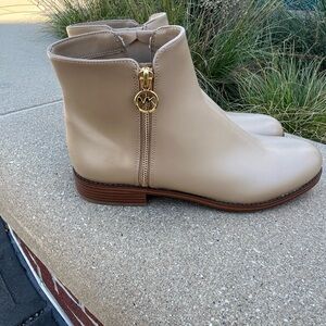 Michael Kors Jean Bootie. Sz 9.5 NWT